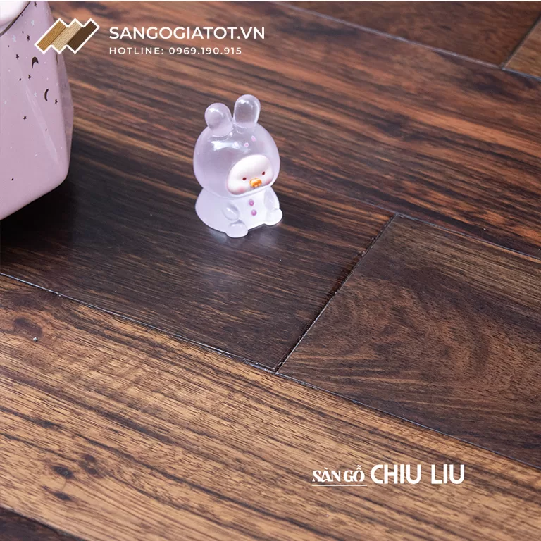 Ưu điểm nổi bật của sàn gỗ Chiu liu 600x120x15mm
